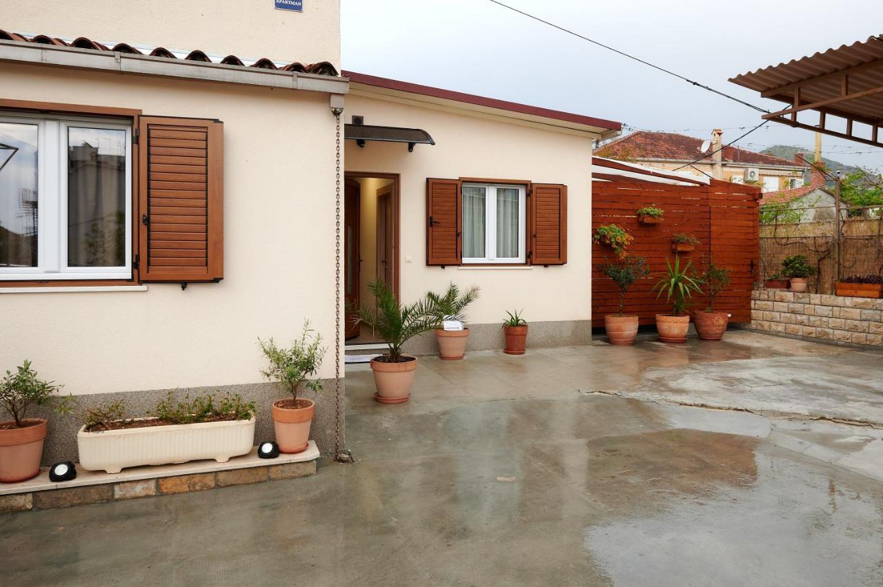 Apartment Boris Trogir Exterior photo