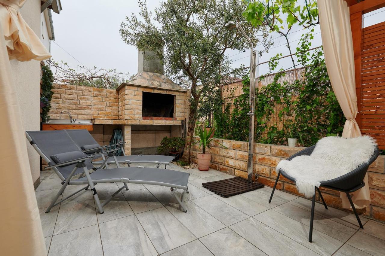 Apartment Boris Trogir Exterior photo